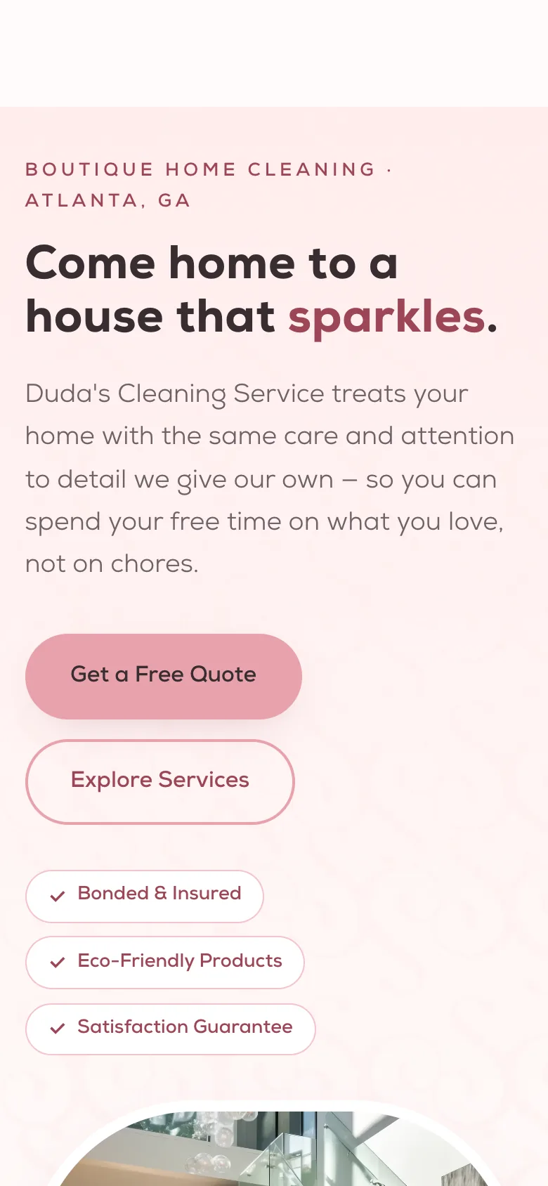 Home page of Duda's Cleaning Service on a phone: headline, free quote button and trust badges.
